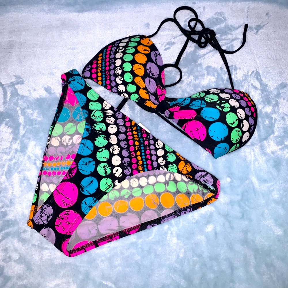 Women’s/junior swimsuit